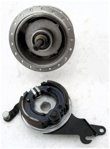 Datei:Drum-brake-IMG 7789.JPG